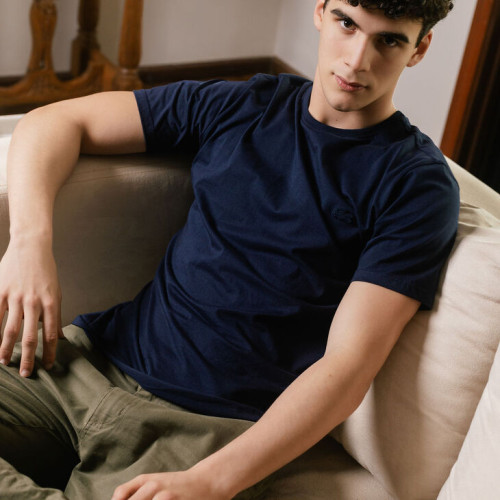 REMERA LACOSTE CUELLO REDONDO PARIS AZUL MARINO