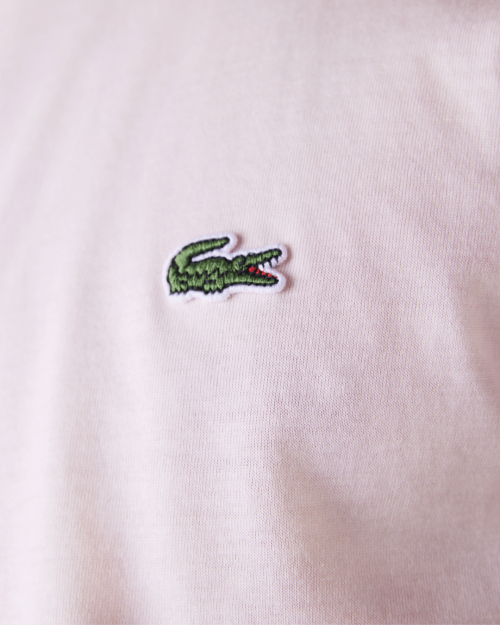 REMERA CUELLO REDONDO LACOSTE ROSADA