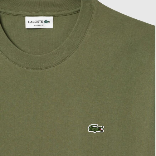 REMERA  CUELLO REDONDO LACOSTE VERDE MUSGO
