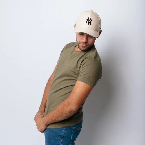 REMERA LIBERATO BASICS REGULAR FIT VERDE