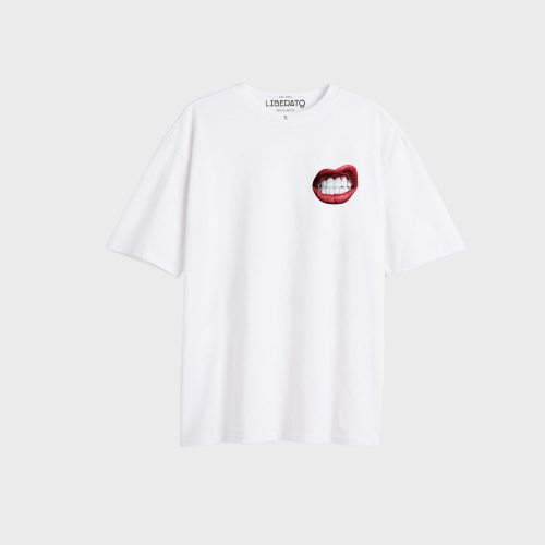 REMERA OVERSIZE PREMIUM 250 GSM LIBERATO BASICS  MARFIL LUCKY LIPS