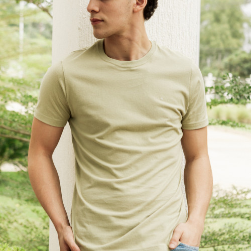 REMERA LIBERATO BASICS REGULAR FIT VERDE