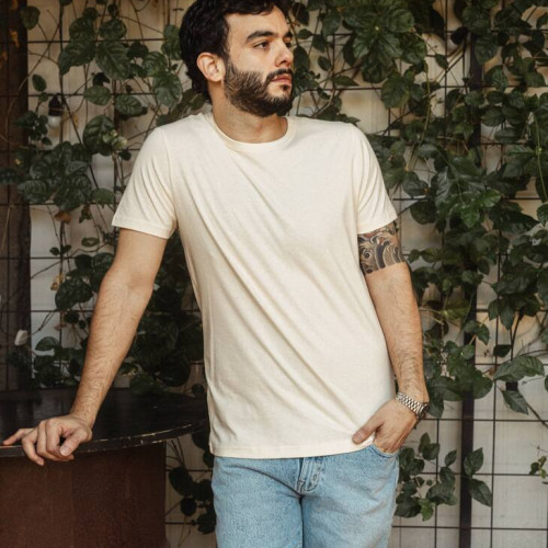 REMERA LIBERATO BASICS REGULAR FIT NATURAL