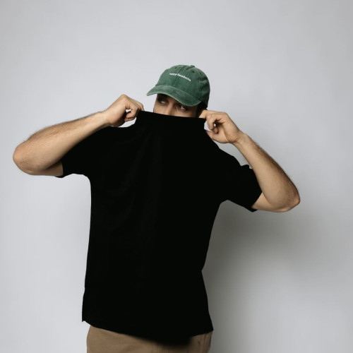 REMERA LIBERATO BASICS OVERSIZE NEGRA